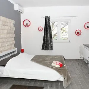 & Dijana Apartment Trogir